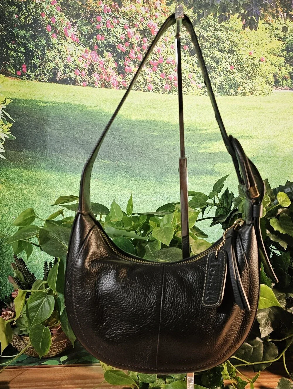 Rare Fossil Black Cowhide Leather Crescent Shoulder Bag Brass Hardware